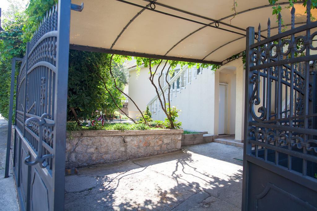 קוטור Apartments & Rooms Jelka מראה חיצוני תמונה