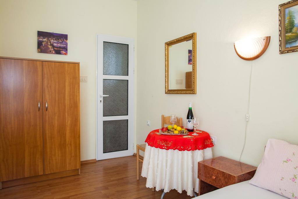קוטור Apartments & Rooms Jelka מראה חיצוני תמונה