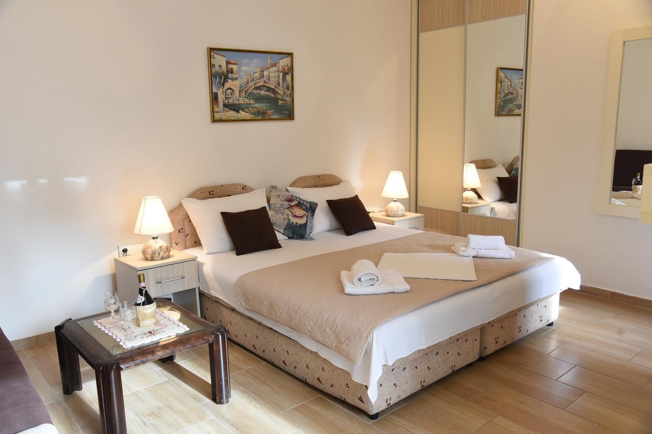 קוטור Apartments & Rooms Jelka מראה חיצוני תמונה
